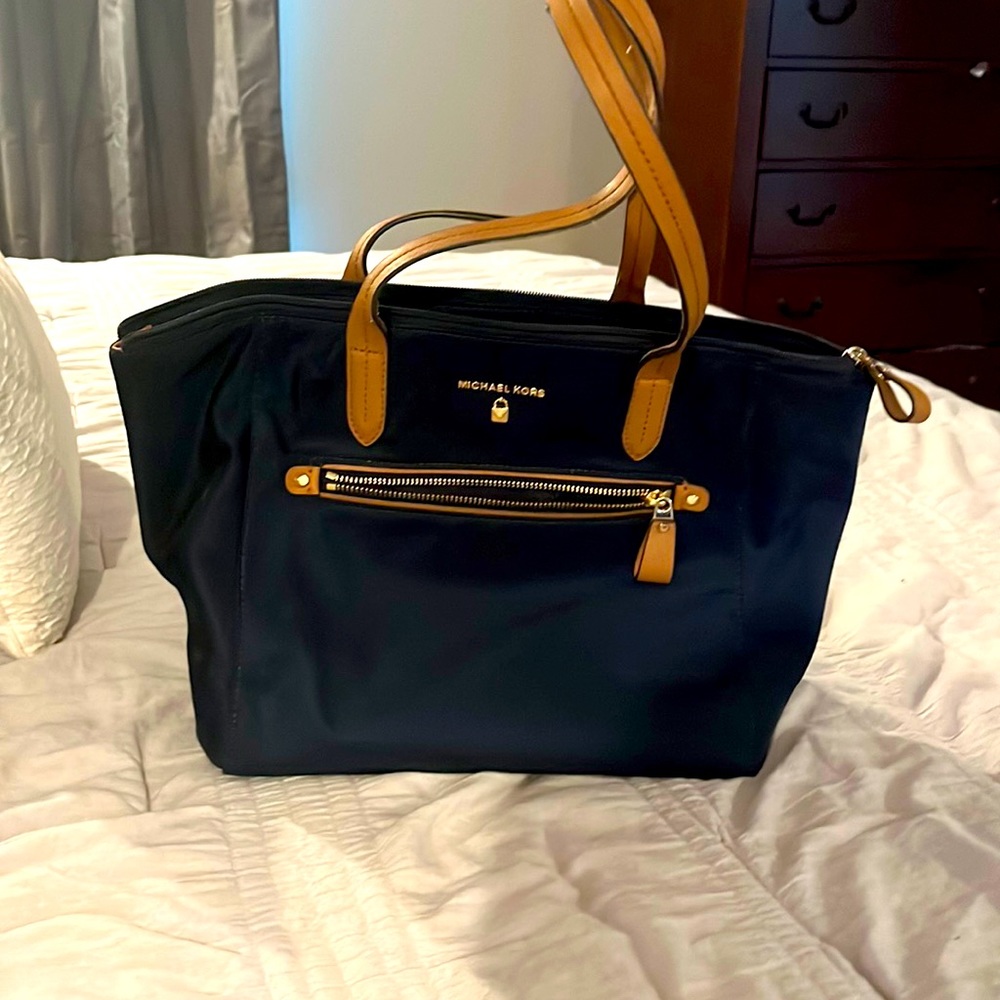 Micheal Kors bag